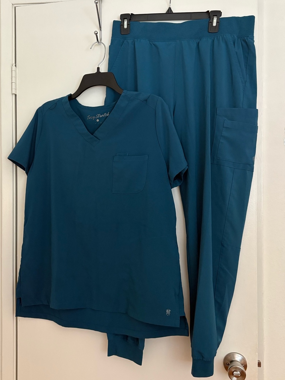 EASY STRETCH Teal Medical Scrub Set - V-Neck Top & Drawstring Pants